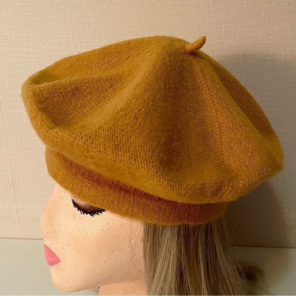 French Style Beret, with Classic Tail at Center Top. Knit Felted Wool Fe… - Picture 2 of 7